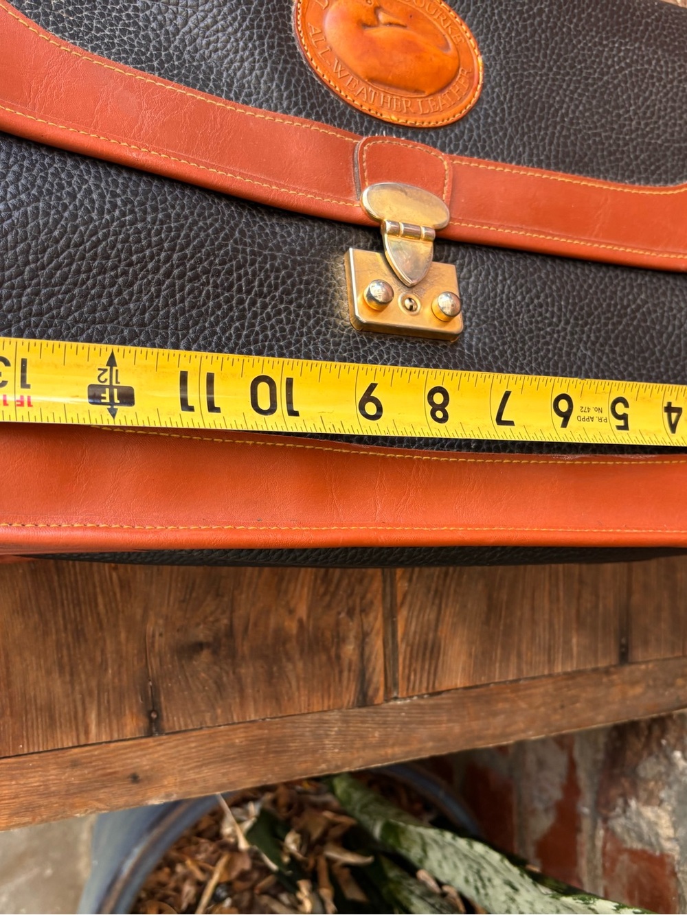 Vintage 90s Dooney & Bourke Black & Tan Leather Laptop Briefcase Shoulder Strap - Picture 14 of 16